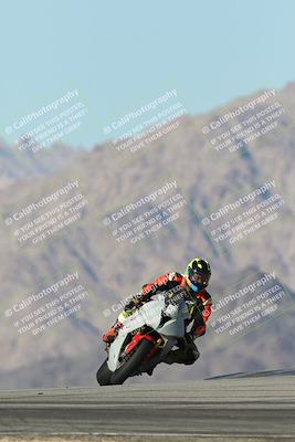 media/Dec-04-2025-Racers Edge (Thu) [[5ebc9f124d]]/3-B Group/6-Session 4 (Turn 9)/